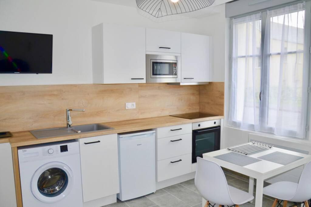 Les Forges 2 Pieces Rdc Apartment Avoine Exterior photo